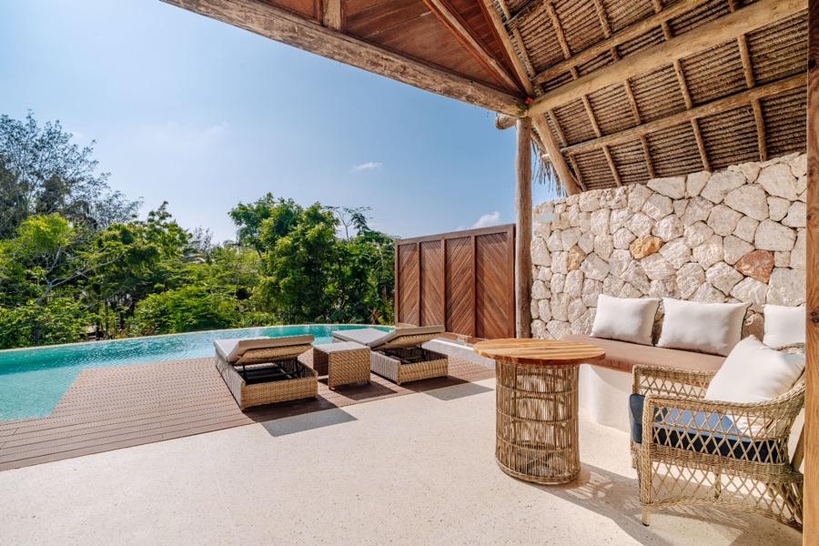 Swim Up Villa terrace lounge beside the pool